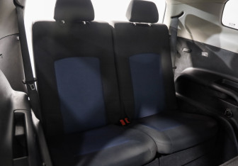 Подержанный автомобиль Chevrolet Orlando 2013 года (23 фото)