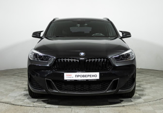 Подержанный автомобиль BMW X2 2021 года (2 фото)