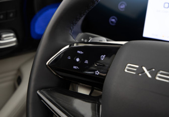 Подержанный автомобиль Exeed RX 2023 года (20 фото)