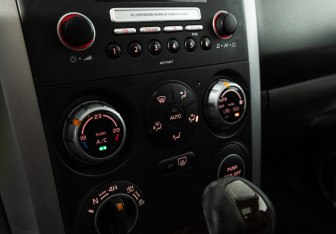 Подержанный автомобиль Suzuki Grand Vitara 2008 года (17 фото)