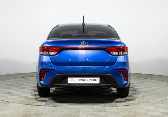 Подержанный автомобиль Kia Rio Sedan 2018 года (6 фото)