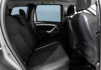 Подержанный автомобиль Nissan Terrano 2018 года (19 фото)