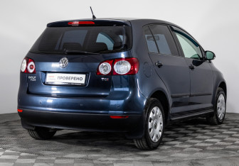 Подержанный автомобиль Volkswagen Golf Plus 2008 года (5 фото)