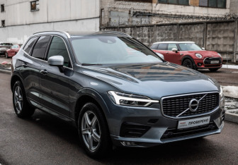 Подержанный автомобиль Volvo XC60 2018 года (3 фото)
