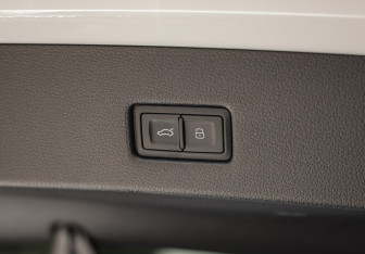 Подержанный автомобиль Audi A7 2021 года (39 фото)