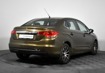 Подержанный автомобиль Citroen C4 Sedan 2013 года (5 фото)