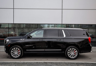 Подержанный автомобиль GMC Yukon 2022 года (9 фото)