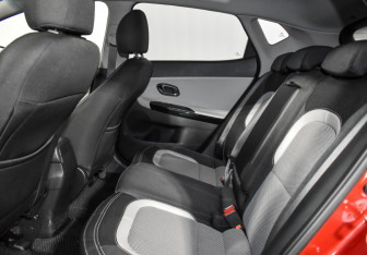 Подержанный автомобиль Kia Ceed Hatchback 2015 года (13 фото)