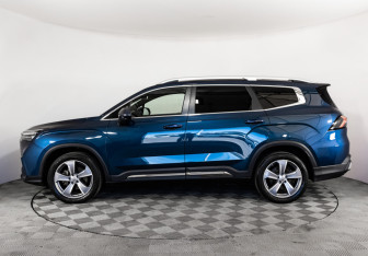 Подержанный автомобиль Geely Okavango 2023 года (9 фото)