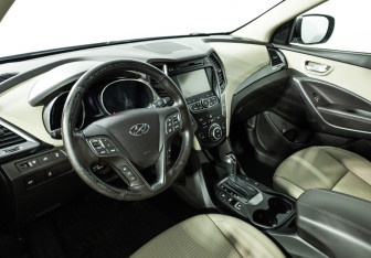 Подержанный автомобиль Hyundai Santa Fe 2014 года (11 фото)