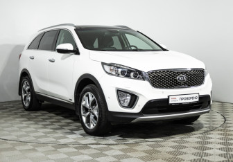 Подержанный автомобиль Kia Sorento 2016 года (3 фото)