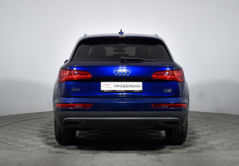 Подержанный автомобиль Audi Q5 2017 года (6 фото)