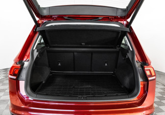 Подержанный автомобиль Volkswagen Tiguan 2020 года (24 фото)