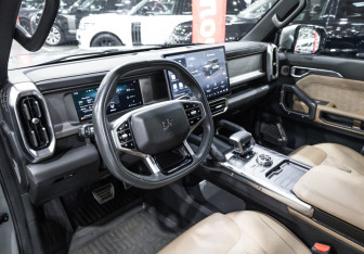 Подержанный автомобиль Jetour T2 2024 года (13 фото)
