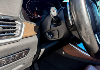 Подержанный автомобиль BMW X5 2019 года (22 фото)