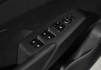 Подержанный автомобиль Hyundai Solaris Sedan 2022 года (10 фото)