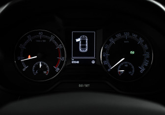 Подержанный автомобиль Skoda Octavia Liftback 2018 года (17 фото)