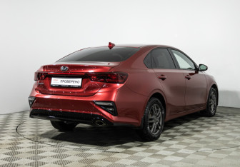 Подержанный автомобиль Kia Cerato Sedan 2019 года (5 фото)