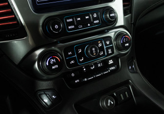 Подержанный автомобиль Chevrolet Tahoe 2016 года (19 фото)