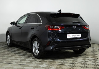 Подержанный автомобиль Kia Ceed Hatchback 2020 года (7 фото)