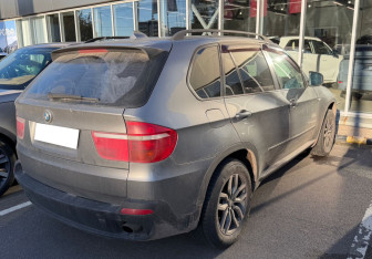 Подержанный автомобиль BMW X5 2008 года (4 фото)