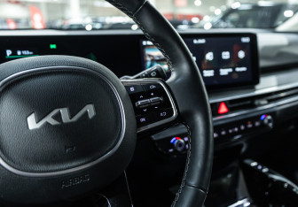 Подержанный автомобиль Kia Sorento 2024 года (15 фото)