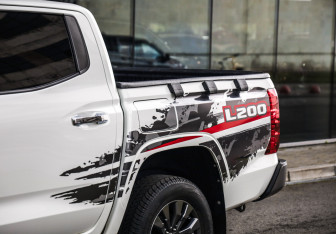 Подержанный автомобиль Mitsubishi L200 2025 года (11 фото)