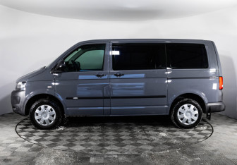 Подержанный автомобиль Volkswagen Caravelle 2014 года (8 фото)