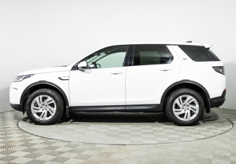 Подержанный автомобиль Land Rover Discovery Sport 2019 года (8 фото)