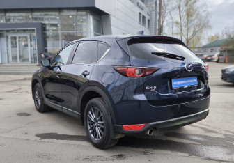 Подержанный автомобиль Mazda CX-5 2021 года (6 фото)