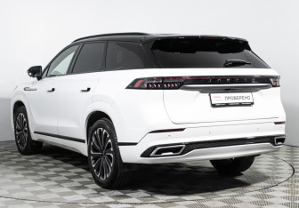 Подержанный автомобиль Jaecoo J8 2024 года (7 фото)