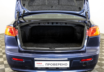 Подержанный автомобиль Mitsubishi Lancer Sedan 2008 года (14 фото)