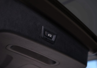 Подержанный автомобиль BMW X3 2012 года (29 фото)