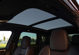 Подержанный автомобиль Porsche Cayenne 2012 года (28 фото)