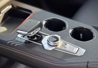 Подержанный автомобиль Changan UNI-K 2023 года (20 фото)