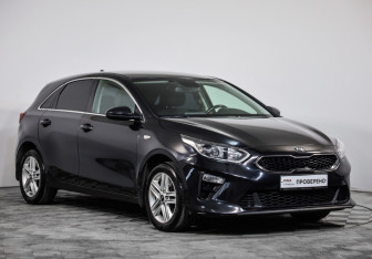 Подержанный автомобиль Kia Ceed Hatchback 2019 года (3 фото)