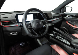 Подержанный автомобиль Geely Coolray 2024 года (13 фото)
