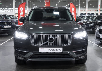 Подержанный автомобиль Volvo XC90 2018 года (3 фото)