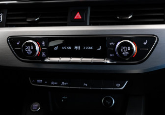 Подержанный автомобиль Audi A5 Liftback 2021 года (26 фото)