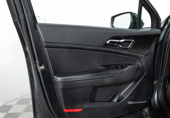 Подержанный автомобиль Kia Sportage 2022 года (26 фото)