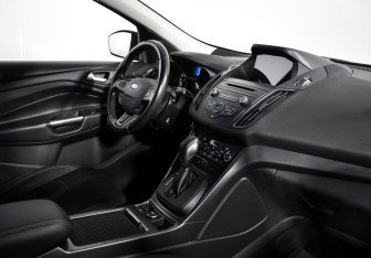 Подержанный автомобиль Ford Kuga 2017 года (13 фото)