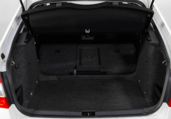 Подержанный автомобиль Skoda Octavia Liftback 2013 года (28 фото)