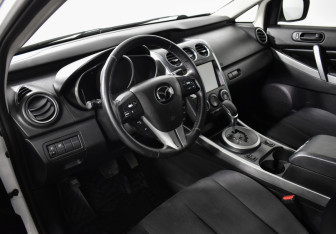 Подержанный автомобиль Mazda CX-7 2011 года (11 фото)