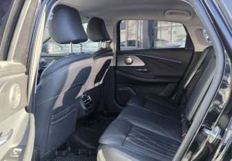 Подержанный автомобиль Chery Arrizo 8 2023 года (10 фото)