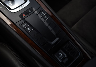 Подержанный автомобиль Porsche Cayman 2018 года (83 фото)