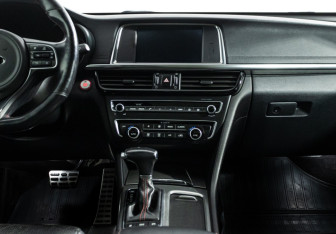 Подержанный автомобиль Kia Optima Sedan 2016 года (14 фото)