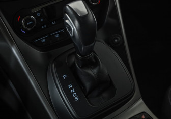 Подержанный автомобиль Ford Kuga 2015 года (16 фото)