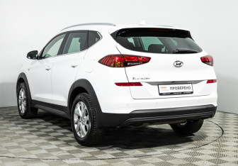 Подержанный автомобиль Hyundai Tucson 2020 года (7 фото)