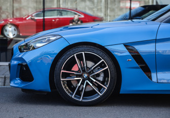 Подержанный автомобиль BMW Z4 Roadster 2020 года (10 фото)