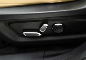 Подержанный автомобиль Changan UNI-K 2023 года (17 фото)